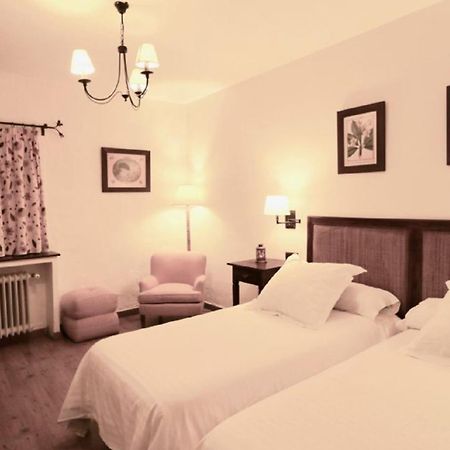 Casona De Navalmedio Hotel Cercedilla Ruang foto